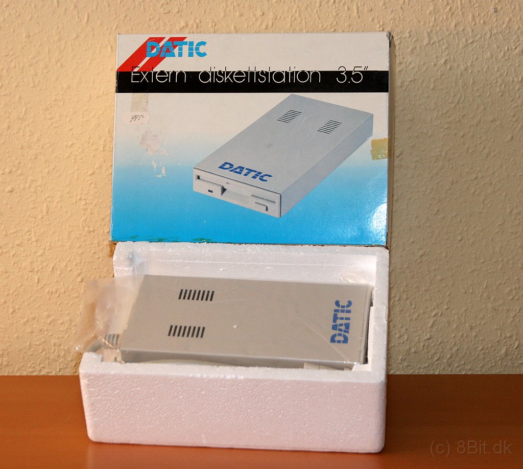 Extern Diskettstation 3.5 - Datic - 13.JPG